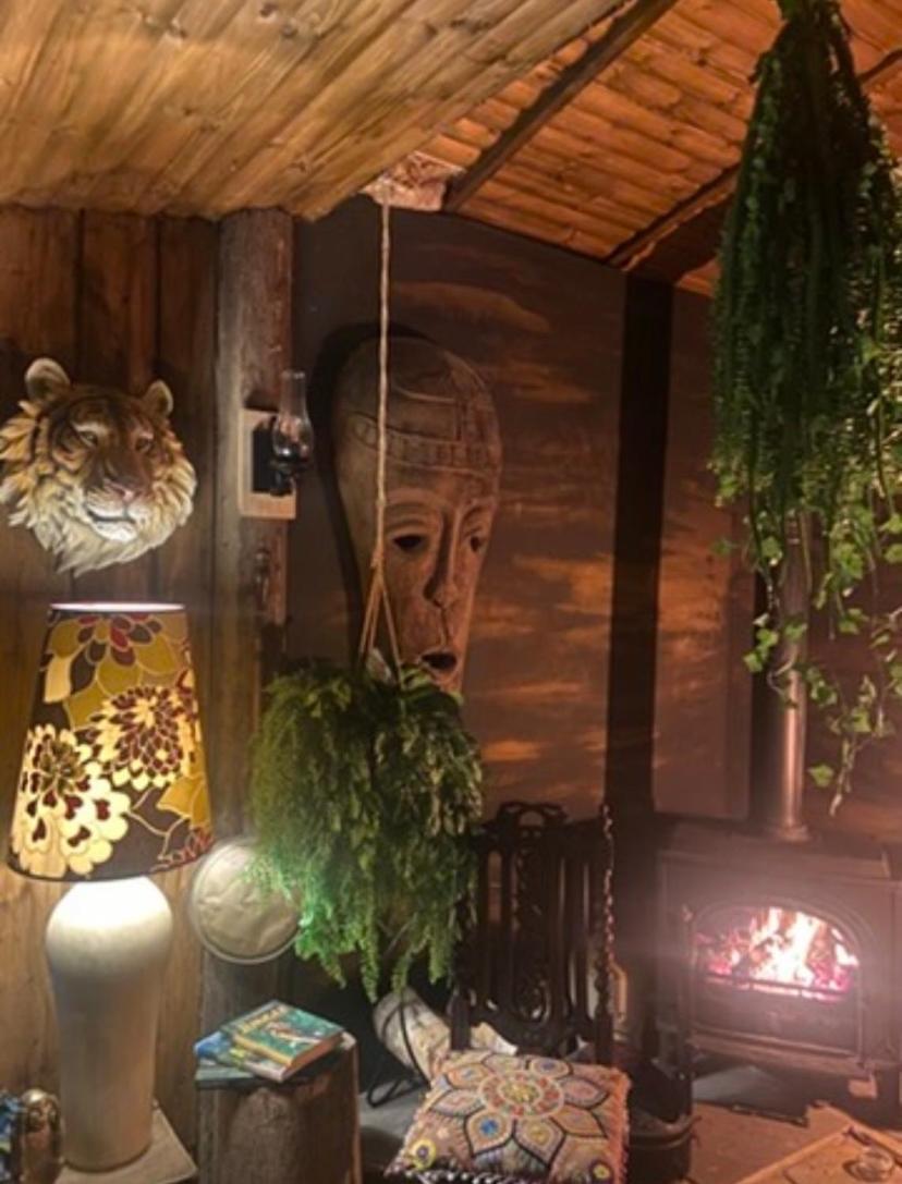 Jungle Cabin Martin Mill Exteriör bild